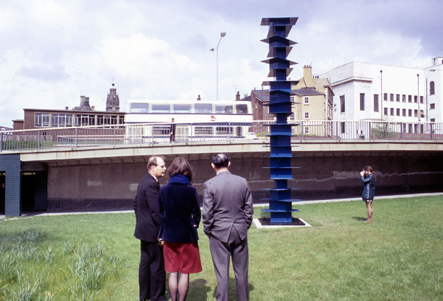 Kenneth Martin. Work for Arundel Gate, Sheffield. Column built with nineteen identically shaped boxes and nineteen identical horizontal planes, height: 5.9 metres. Arnolfini Archive at Bristol Record Office. Photographer unknown.