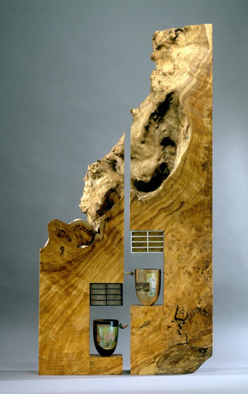 Binh Pho, <em>Heaven and Earth</em>, 2003. Wood, paint 33 x 24 in. Collection of the Museum of Arts and Design, Gift of Robert M. Bohlen. Photo: Maggie Nimkin