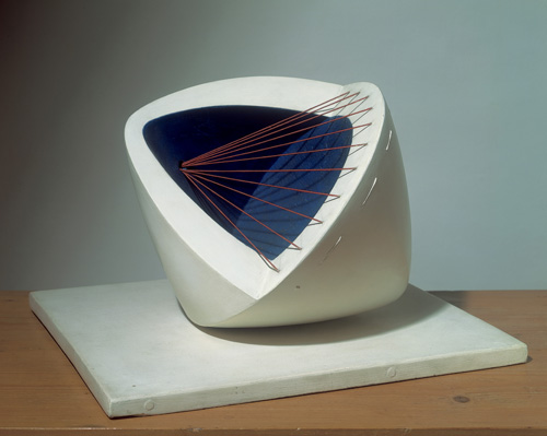 Barbara Hepworth. Sculpture with Colour (Deep Blue and Red) (6), 1943. © Bowness.