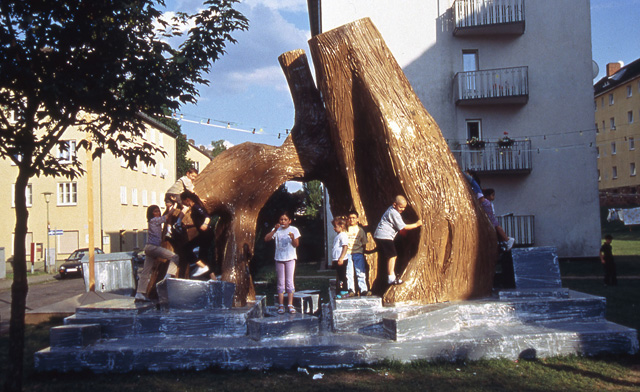Thomas Hirschhorn. Bataille Monument, 2002 (Sculpture). Documenta 11, Kassel, 2002. Photograph: Werner Naschmann. Courtesy Gladstone Gallery, New York.
