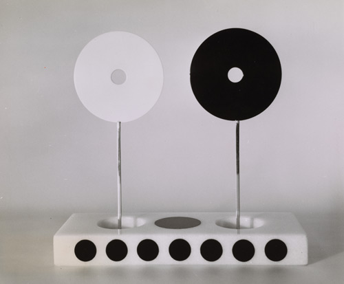 Opposites, small sculpture, 1959. Alexander Liberman papers, Archives of American Art, Smithsonian Institution.