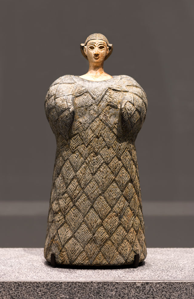 Louvre Abu Dhabi, The First Villages, Bactrian Princess. © Louvre Abu Dhabi. Photograph: Marc Domage.