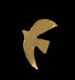  Cecile et Jeanne, France. <em>Peace Dove</em> c. 1997. Yellow gold &ndash; plates base metal. 2.8 x 1.7 inches. Photo: John Bigelow Taylor.